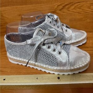 ALDO SILVER GLITTER SNEAKERS SIZE 9